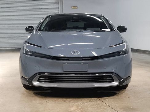 New 2026 Toyota Prius XLE FWD image 2