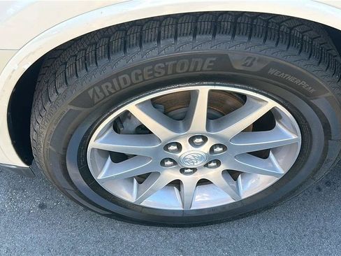 Used 2013 Buick Enclave Leather FWD image 14