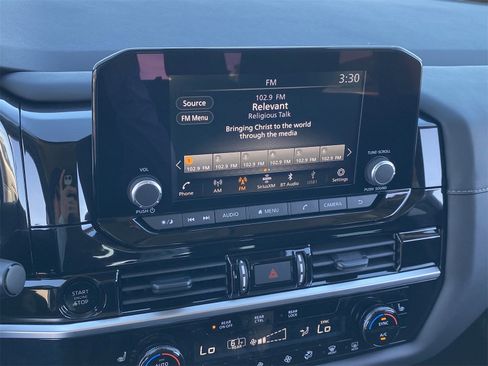 New 2025 Nissan Pathfinder SV w/ Black Appearance Package image 27