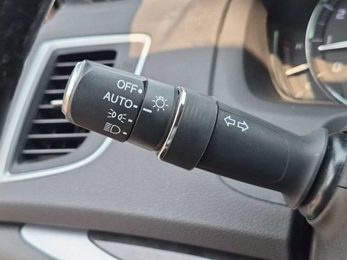 Used 2018 Acura TLX FWD image 27