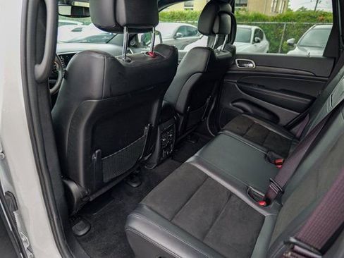 Used 2022 Jeep Grand Cherokee Laredo X image 25