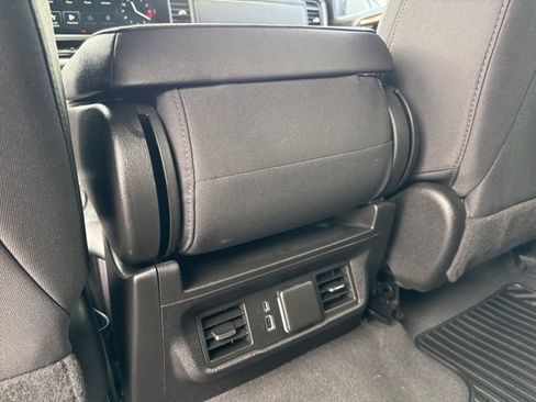 Used 2023 GMC Sierra 1500 Elevation image 17