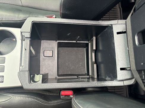 Used 2017 Toyota 4Runner Limited image 16