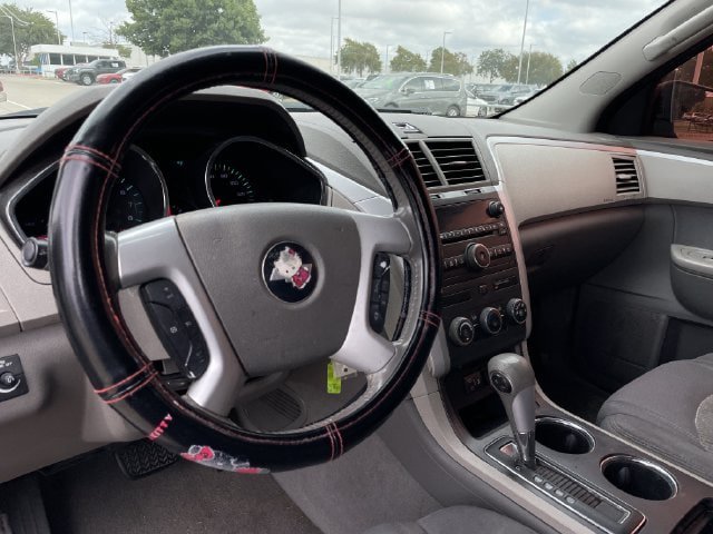 Used 2010 Chevrolet Traverse LS FWD image 10