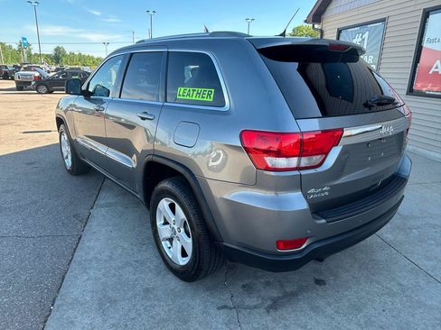 Used 2012 Jeep Grand Cherokee Laredo AWD/4WD image 7