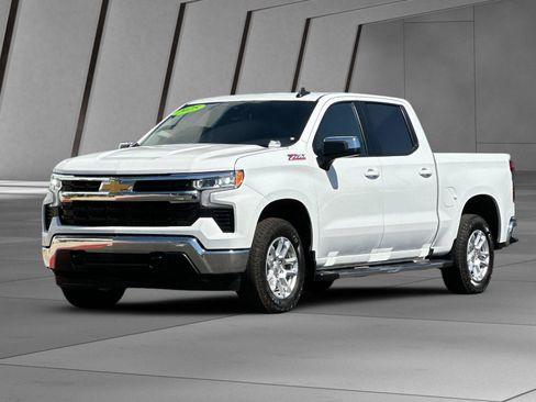 Used 2025 Chevrolet Silverado 1500 LT AWD/4WD image 8