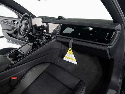 New 2026 Porsche Panamera 4 image 30