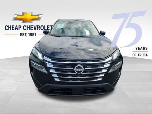 Used 2025 Nissan Rogue SV FWD image 8