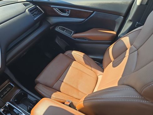 Used 2024 Subaru Ascent Touring w/ Popular Package #2 image 17