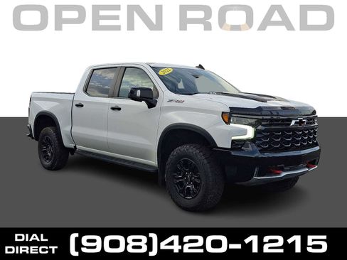 Used 2022 Chevrolet Silverado 1500 ZR2 w/ Technology Package AWD/4WD image 1