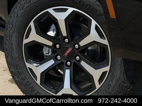 New 2026 GMC Yukon XL AT4 w/ AT4 Premium Package AWD/4WD image 9