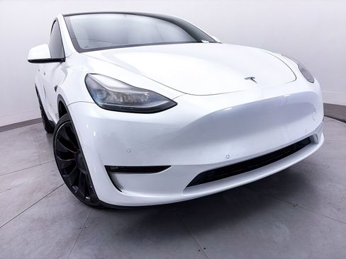 Used 2022 Tesla Model Y Performance AWD/4WD image 7