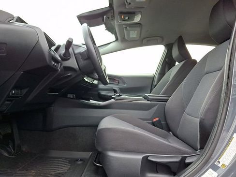 Used 2024 Toyota Prius LE image 16