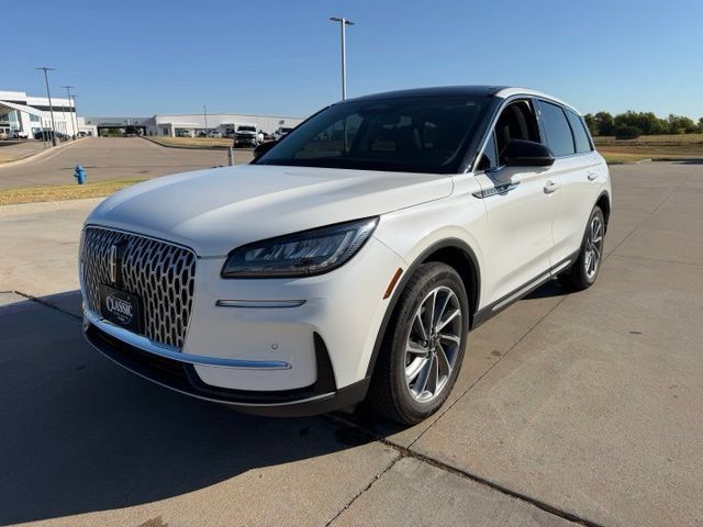 Used 2023 Lincoln Corsair FWD w/ Equipment Group 101A image 8