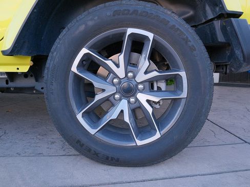 Used 2024 Jeep Wrangler Sport S w/ LED Headlamp & Fog Lamp Group image 47