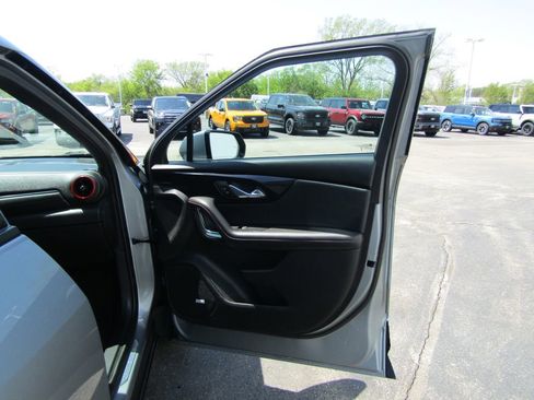Used 2024 Chevrolet Blazer RS w/ Enhanced Convenience Package AWD/4WD image 39