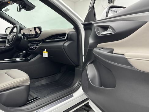 New 2026 Buick Envista Sport Touring FWD image 31