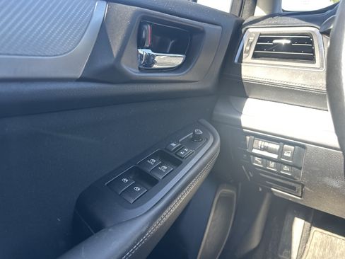 Used 2018 Subaru Outback 2.5i Premium AWD/4WD image 28