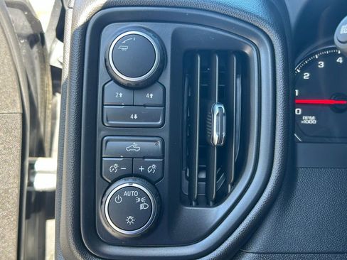 Used 2025 Chevrolet Silverado 2500 Custom w/ Custom Convenience Package image 31