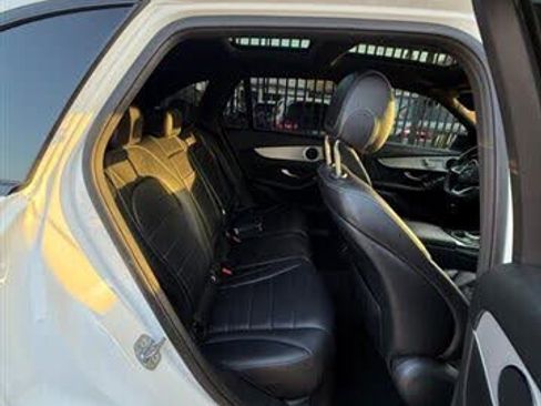 Used 2019 Mercedes-Benz GLC 300 image 27