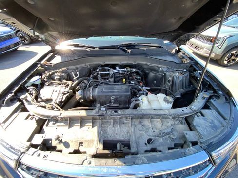 Used 2022 Ford Explorer XLT w/ Equipment Group 202A AWD/4WD image 30