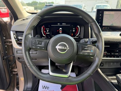 Used 2024 Nissan Rogue Platinum w/ Platinum Premium Package FWD image 15