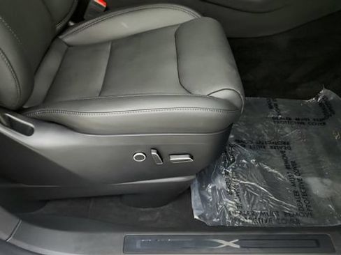 Used 2024 Tesla Model X AWD/4WD image 35