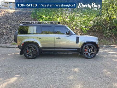 Used 2023 Land Rover Defender 110 X AWD/4WD image 4