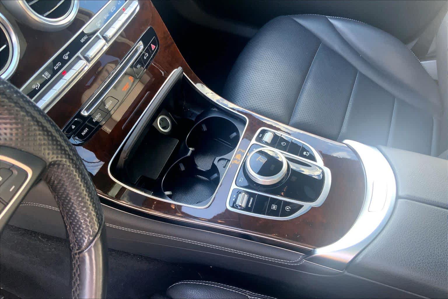 Used 2019 Mercedes-Benz GLC 300 4MATIC image 16