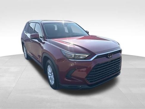 Used 2026 Toyota Grand Highlander XLE FWD image 7