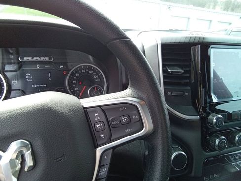 New 2026 RAM 1500 Express image 17