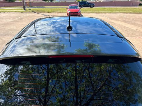 Used 2018 Ford Focus Titanium FWD image 13