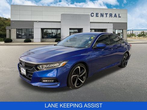 Used 2018 Honda Accord Sport image 3