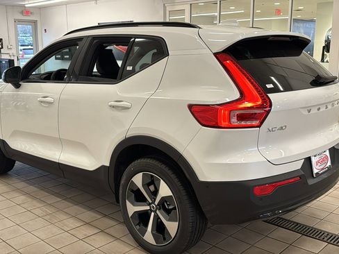 New 2026 Volvo XC40 B5 Plus w/ Protection Package Premier image 7