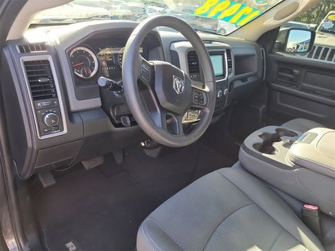 Used 2018 RAM 1500 Express image 16