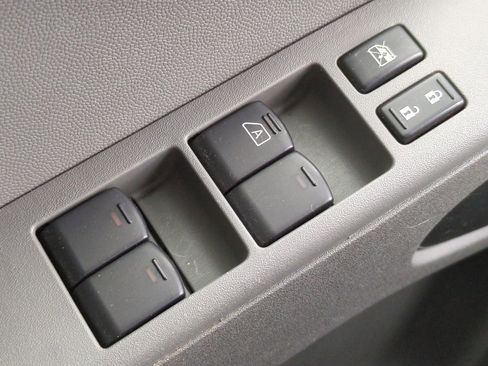 Used 2017 Nissan Frontier SV w/ SV Value Truck Package image 23