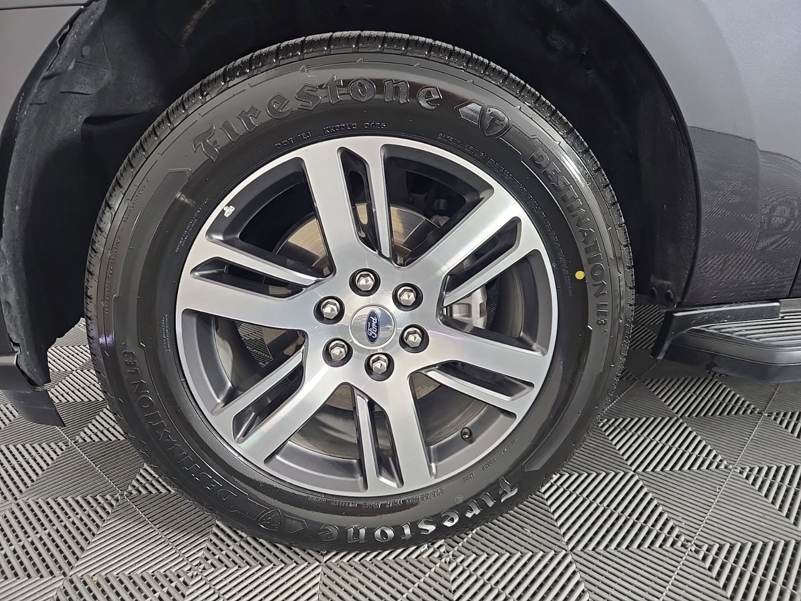 Used 2024 Ford Expedition Limited RWD image 7