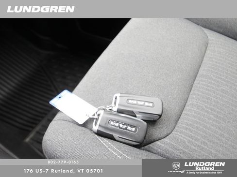 Used 2022 RAM 1500 Big Horn AWD/4WD image 34