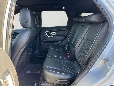 Used 2017 Land Rover Discovery Sport HSE image 15