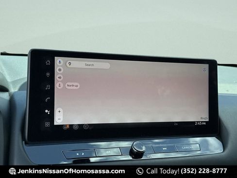 Used 2025 Nissan Rogue Platinum w/ Tech Package FWD image 35