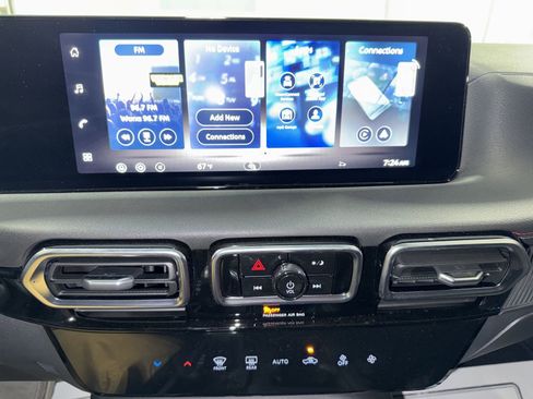 Used 2026 Nissan Sentra SR w/ Floor Mat Package image 20