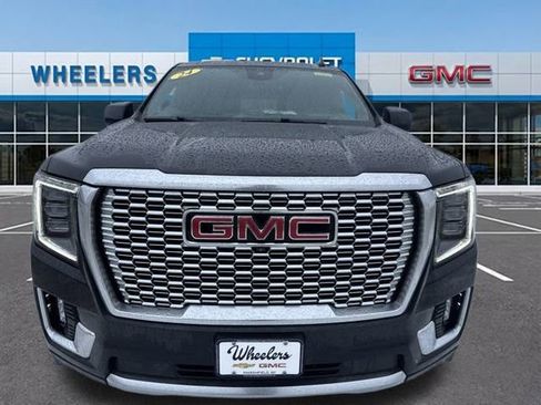 Used 2024 GMC Yukon XL Denali w/ Advanced Technology Package image 10