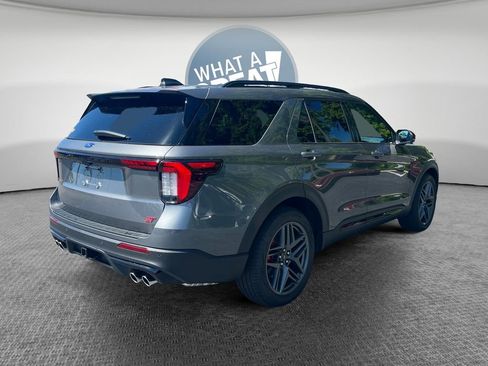 Used 2025 Ford Explorer ST w/ Sun And Sound Package AWD/4WD image 3