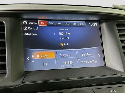 Used 2017 Nissan Pathfinder SV FWD image 21