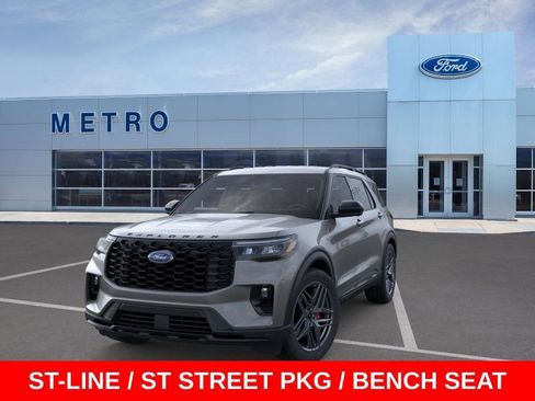 New 2026 Ford Explorer ST-Line w/ ST-Line Street Pack AWD/4WD image 3