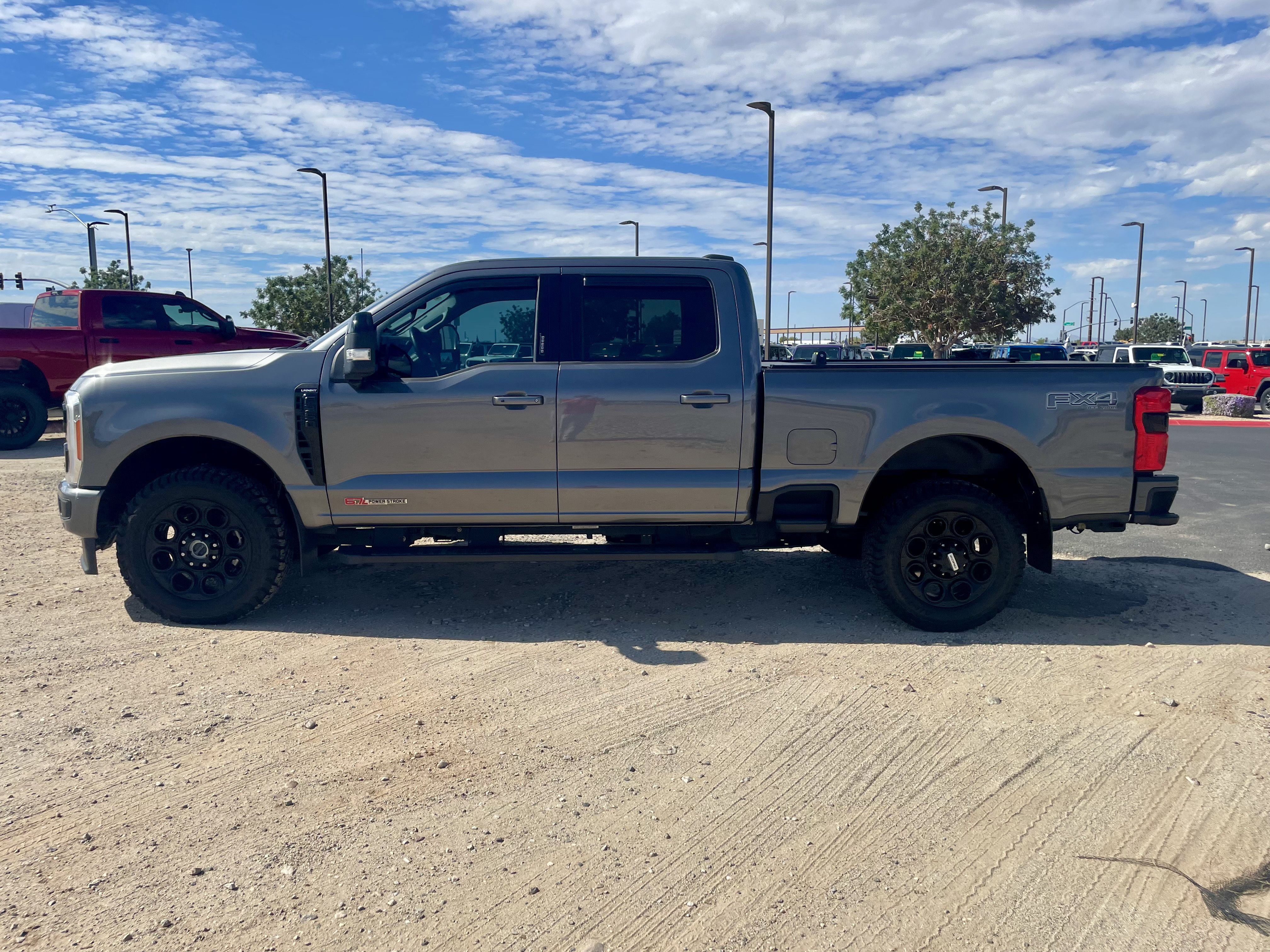 Used 2023 Ford F350 Lariat w/ Lariat Ultimate Package AWD/4WD image 2