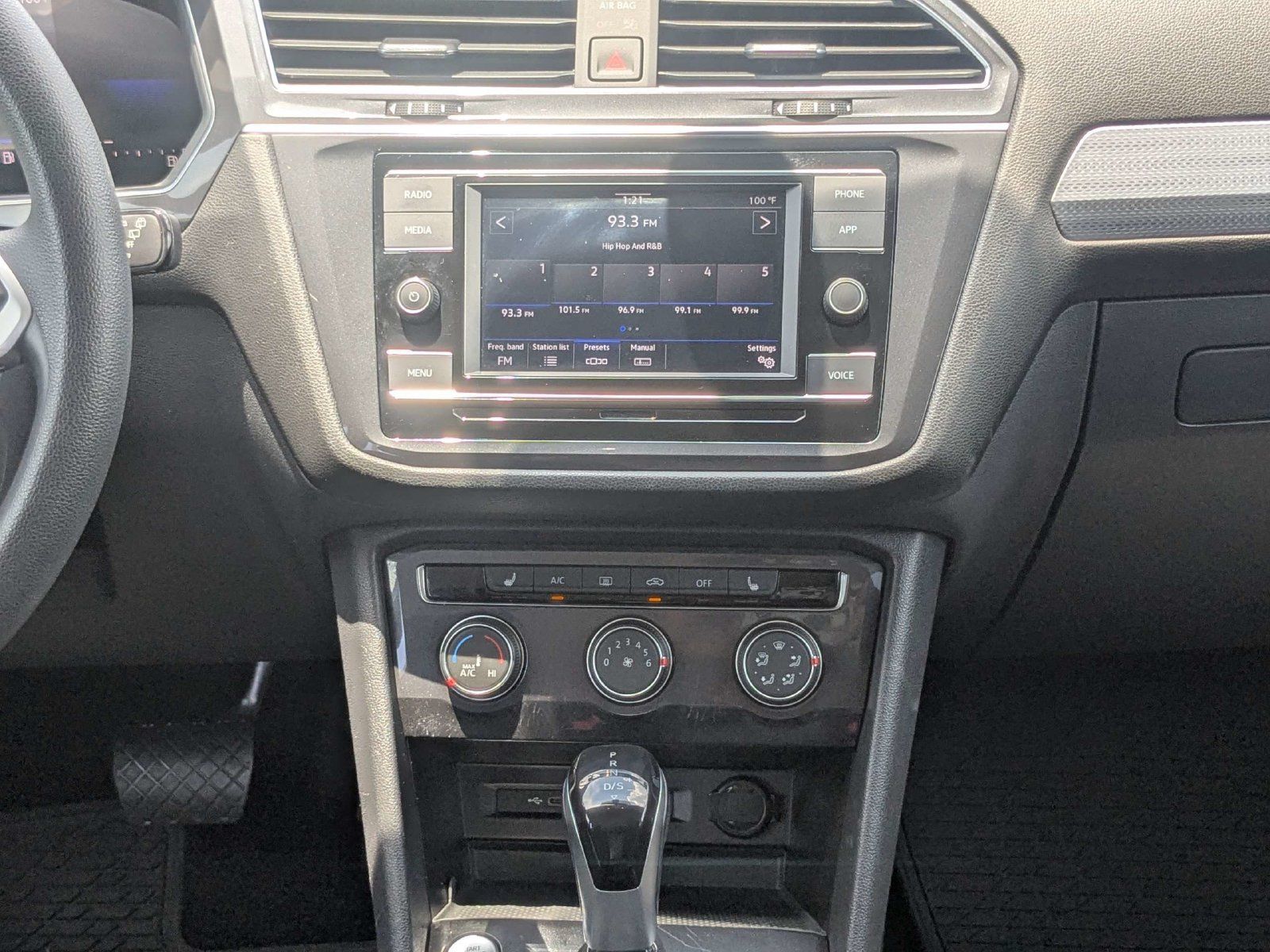 Used 2023 Volkswagen Tiguan S FWD image 19