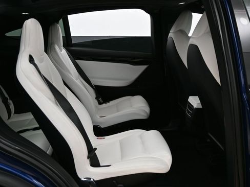 Used 2020 Tesla Model X Long Range AWD/4WD image 35