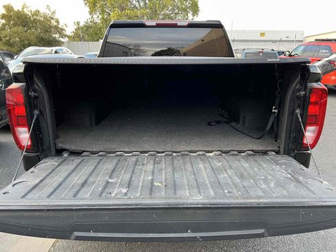 Used 2020 GMC Sierra 1500 SLE w/ SLE Value Package image 42