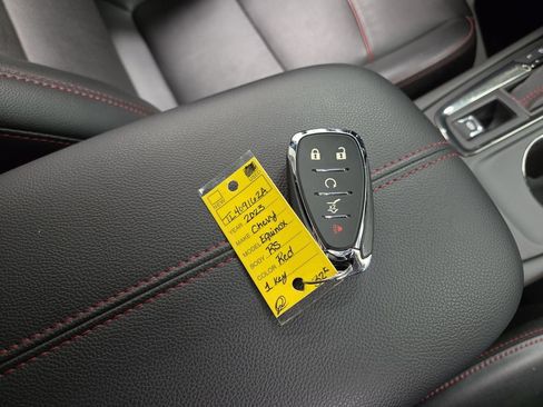 Used 2023 Chevrolet Equinox RS w/ RS Leather Package AWD/4WD image 25